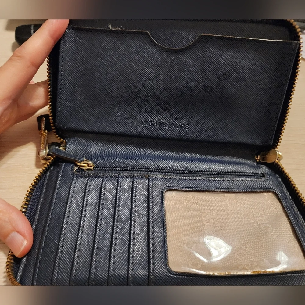 Preowned‎ Michael Kors wallet